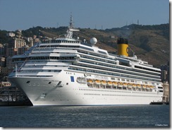 Costa_Concordia_-_2006-07-04_Genova_-_19m
